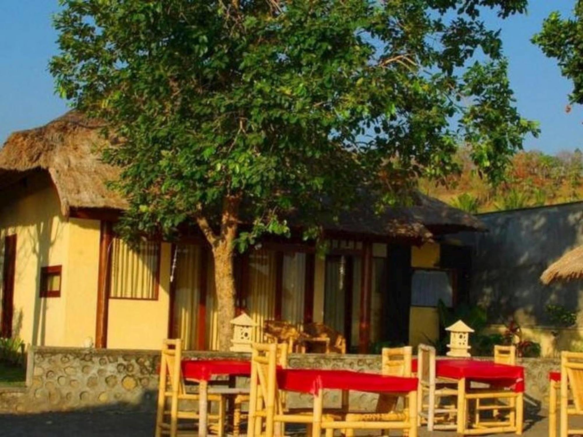 Jo Je Bungalows And Beach Bar Mangsit Extérieur photo